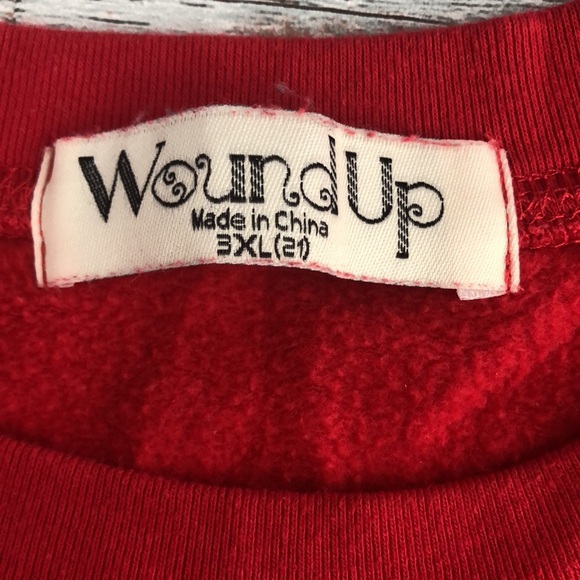 Wound Up Instead Of Gifts I’m Givin Everyone My Opinion Sweatshirt Sz: 3X - Picture 4 of 9